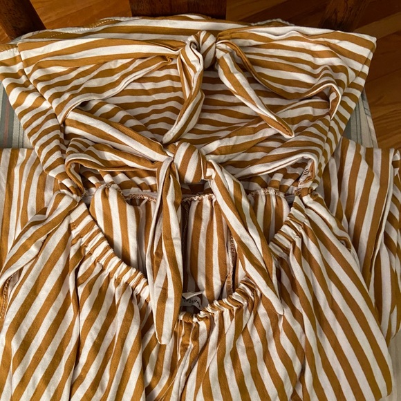 American eagle tie back jumpsuit 💛 - Picture 9 of 9